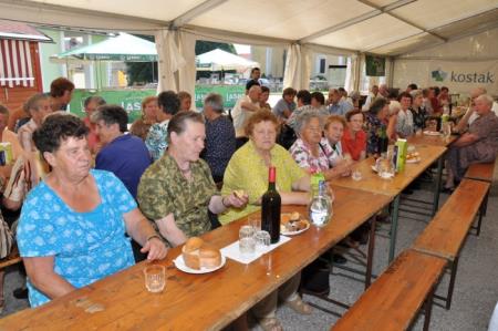 KNOBLEHARJEVO 2012 - Modrost in izkušnje - srečanje starejših občanov 2012 1